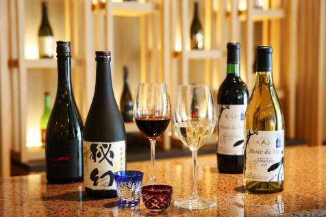 SAKURA  LOUNGE  浅間酒造のプレミアムな日本酒と国産ワイン