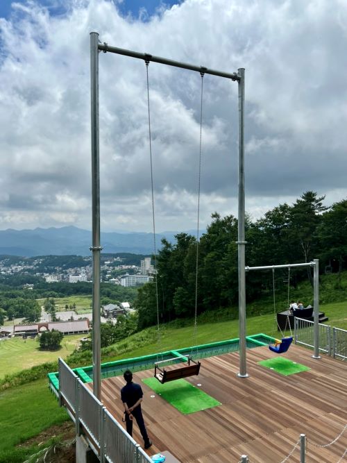「標高約1,300メートルの絶景は圧巻!」